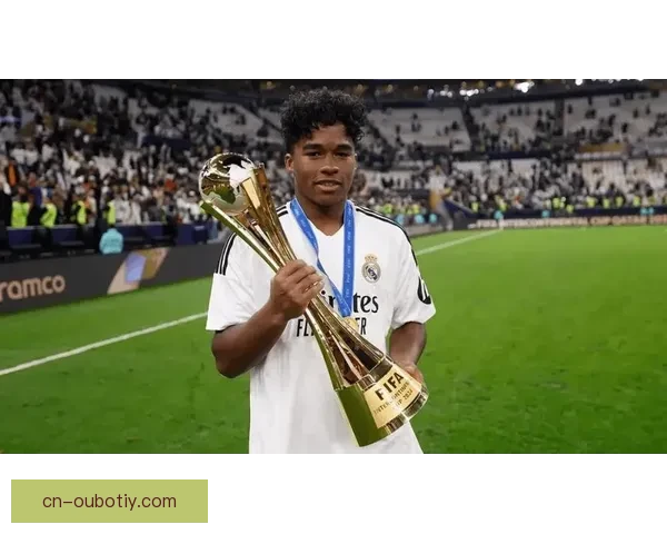 皇马租将恩德里克特别转会曼联